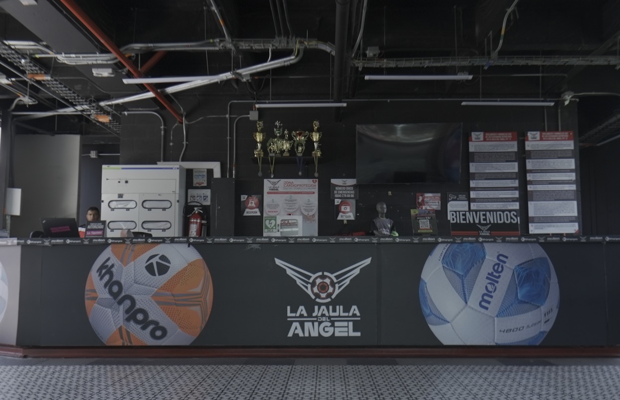 La jaula del ángel canchas sintéticas envigado